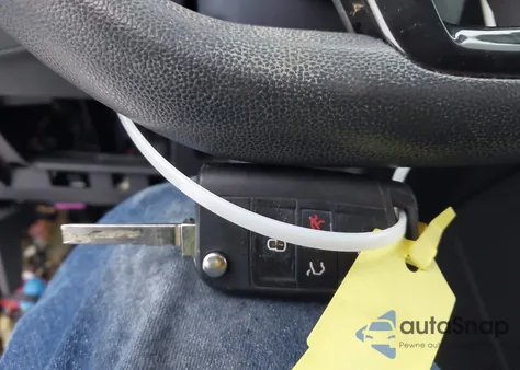 2018 Volkswagen Tiguan 2.0T S z USA, uszkodzony, nr VIN 3VV0B7AX1JM105886